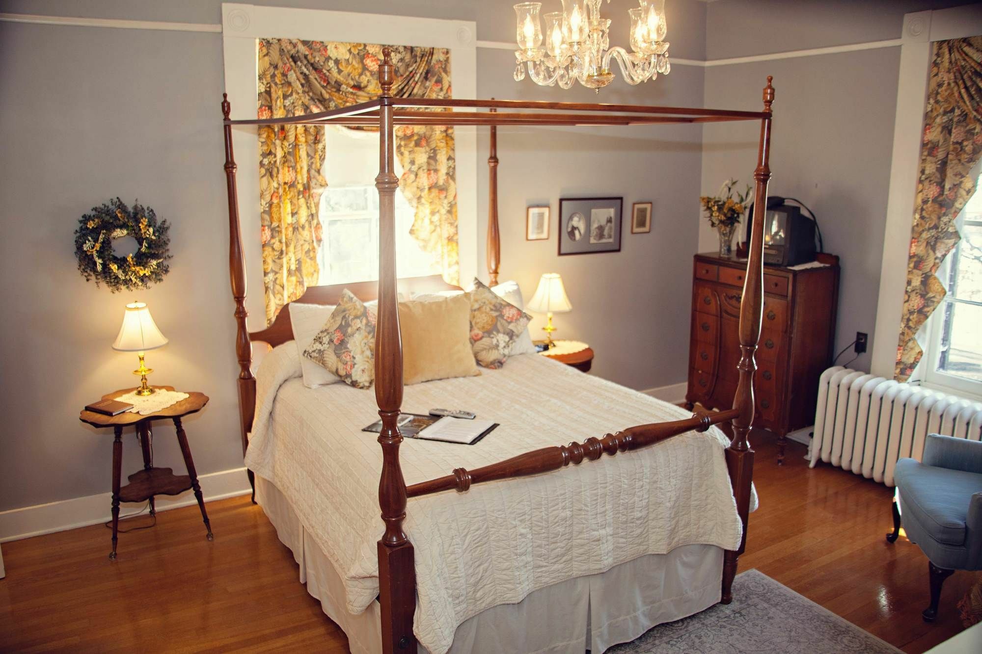 The Carriage Inn Bed And Breakfast 찰스 타운 외부 사진